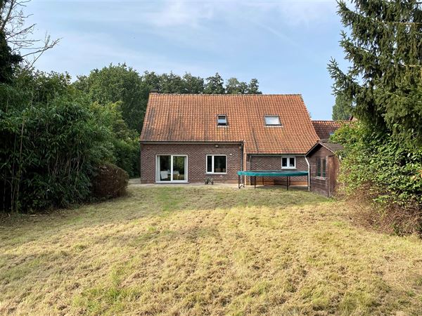 Verkocht in stilte!
Proficiat aan de kopers en verkoopster.
...