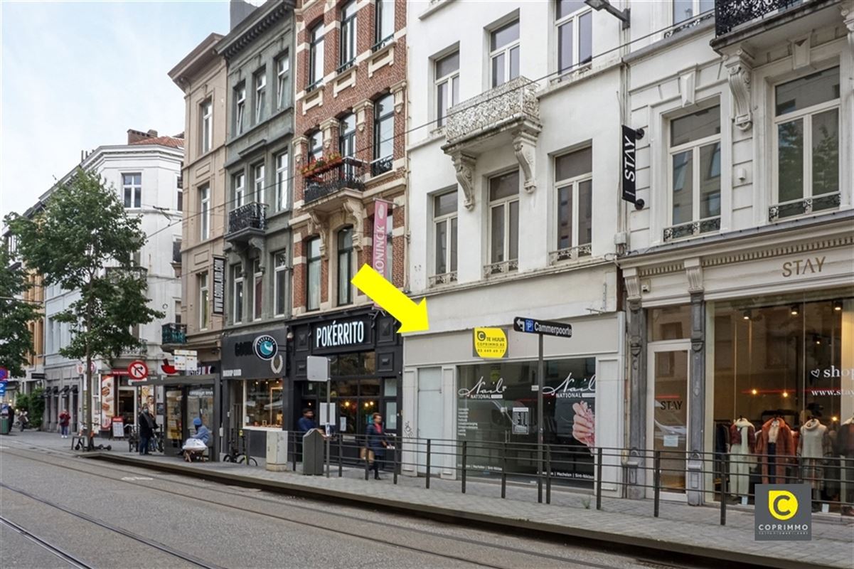 Commercieel gelijkvloers in de Nationalestraat te huur te ANTWERPEN