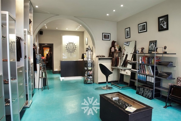 Handelspand met woonst te koop op toplocatie nabij Veldstraat te Gent
