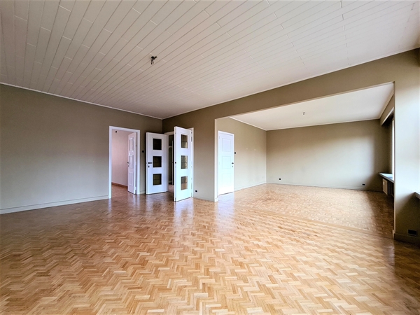 Charmant en ruim appartement te huur op de Houtbriel in Sint-Niklaas