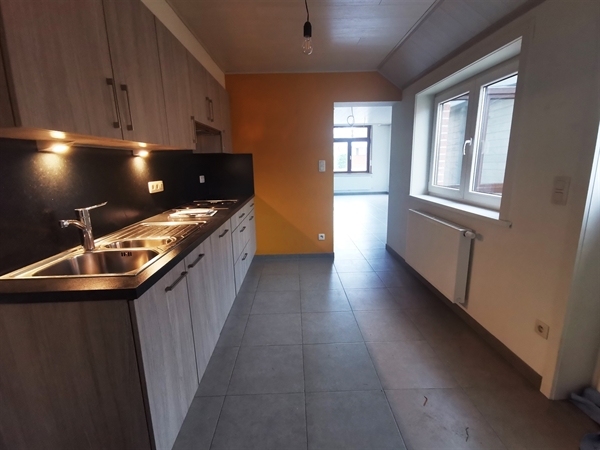 Woning met 2 slpk en leuke tuin te huur in Destelbergen