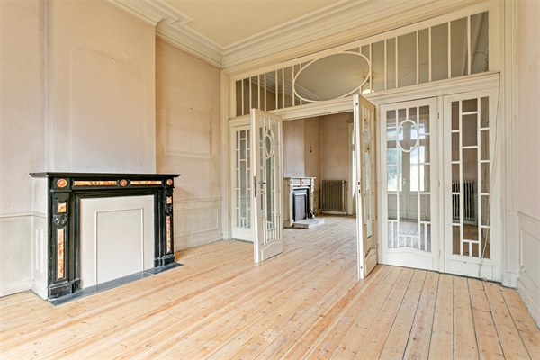 Authentieke burgerwoning te koop in Sint-Amandsberg