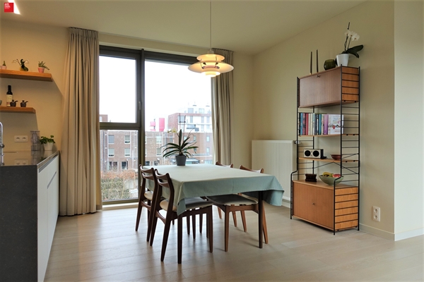 Een rustig gelegen, ruim nieuwbouw appartement te huur net buiten het centrum van Gent