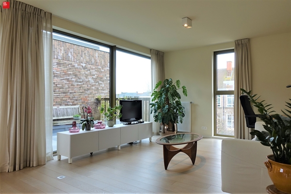 Een rustig gelegen, ruim nieuwbouw appartement te huur net buiten het centrum van Gent