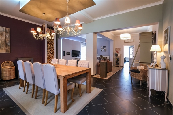 Herenhuis met extra woning op 1ha grond
