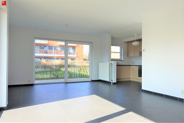 Gelijkvloers appartement met tuin te huur in Nazareth