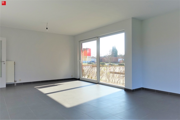 Gelijkvloers appartement met tuin te huur in Nazareth