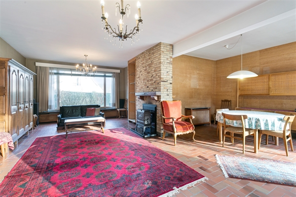 Alleenstaande woning met zuidgerichte tuin te koop in Destelbergen