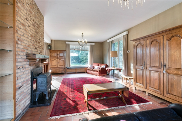 Alleenstaande woning met zuidgerichte tuin te koop in Destelbergen