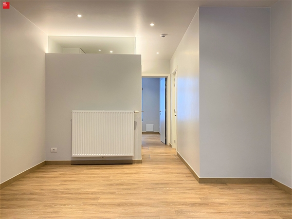 Gelijkvloers appartement met koer te huur in centrum Gent