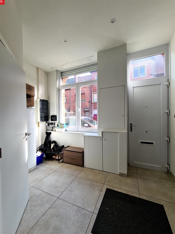 Instapklare woning met tuintje te huur in Sint-Niklaas nabij centrum