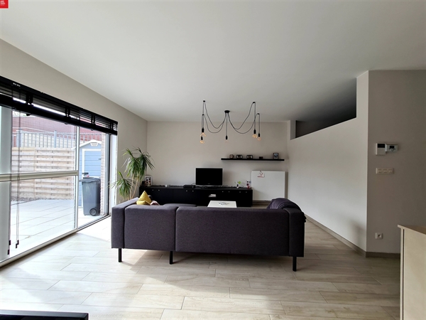 Knap gelijkvloers appartement met groot terras te huur in het centrum van Elversele
