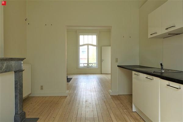 Gerenoveerd appartement op wandelafstand van Sint-Pieterstation te huur in Gent
