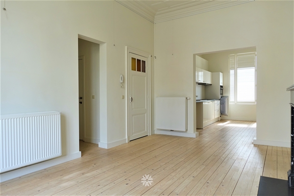 Gerenoveerd appartement op wandelafstand van Sint-Pieterstation te huur in Gent