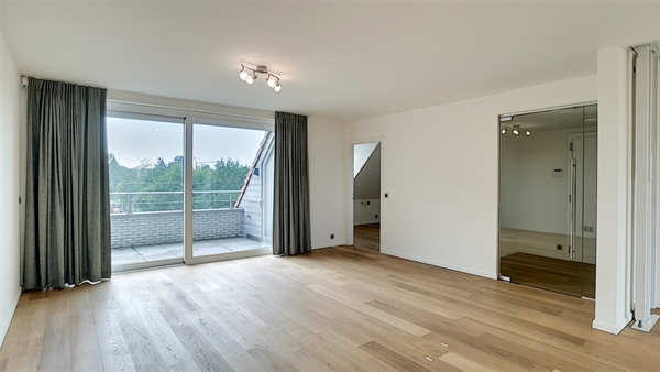 Prachtig duplex-appartement met 2 zonneterrassen te huur in Destelbergen